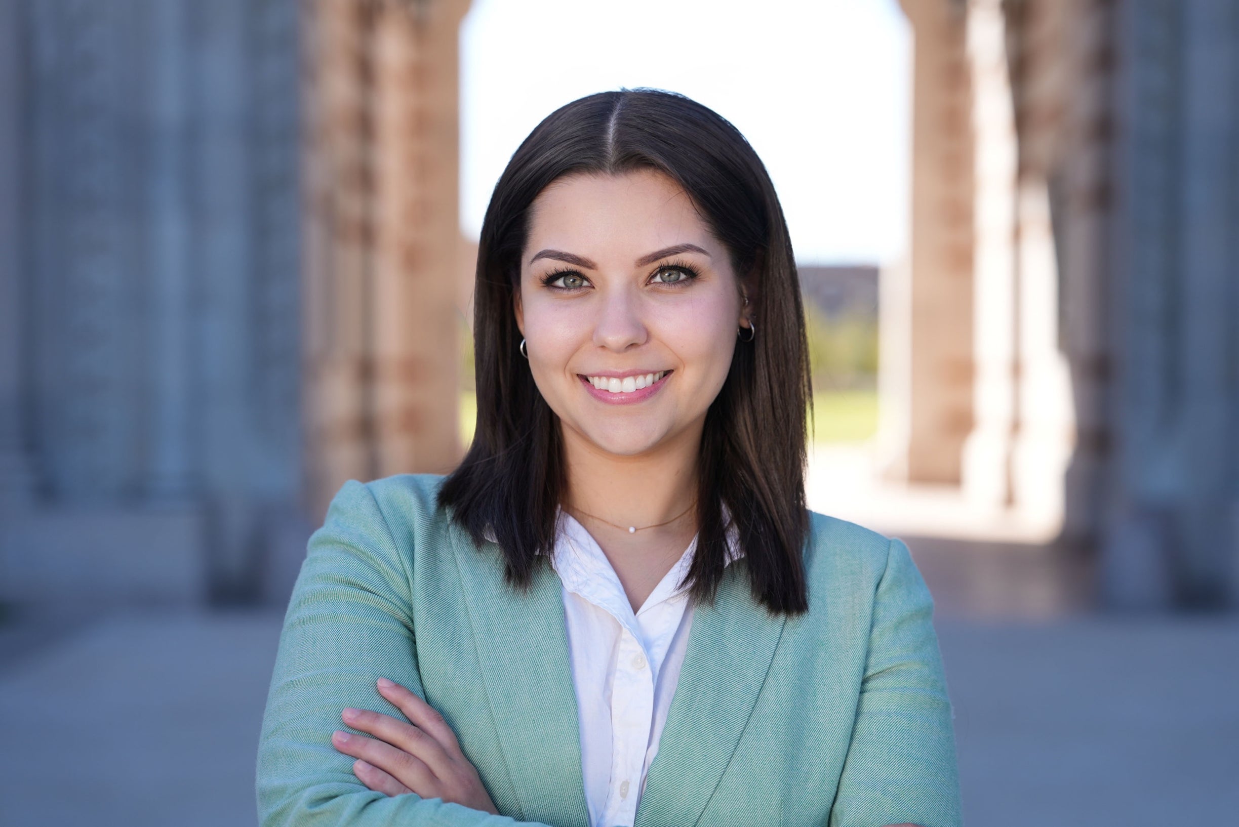 image of Dr. Alanís